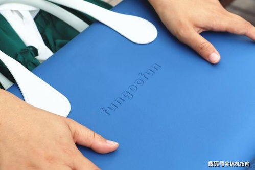 梵高范轻潮电脑包体验 电脑包也要萌萌哒